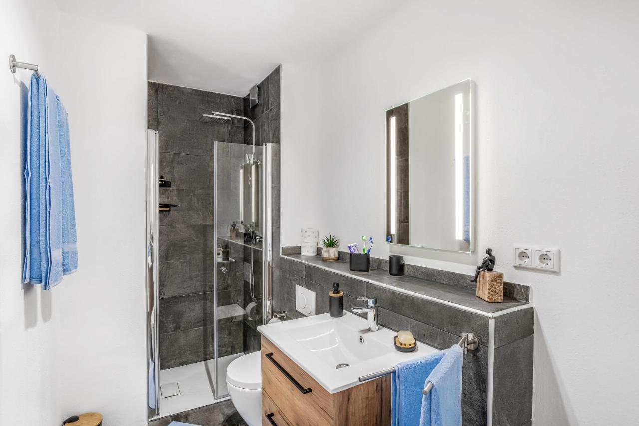 Cityoase Im Zentrum Mit 24-7 Self Check-In, Wlan & Smart Tv Киль Экстерьер фото