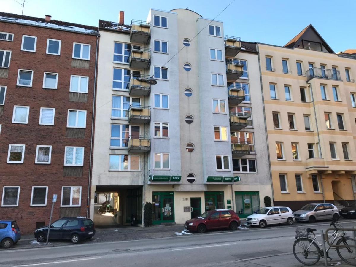 Cityoase Im Zentrum Mit 24-7 Self Check-In, Wlan & Smart Tv Киль Экстерьер фото